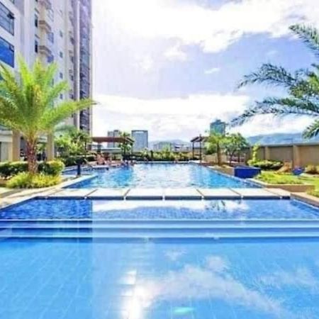 Horizon 101 A12 Shortwalk To Mango Avenue & Robinson Mall Cebu Esterno foto
